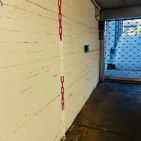 Ladenwohnung In Kreuzberg Mit Parkplatz In Einer Tiefgarage Berlin Exterior photo